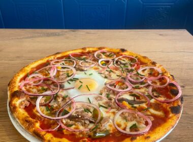 Photo Delizia pizzeria : La tonno (Pizza de Mai)